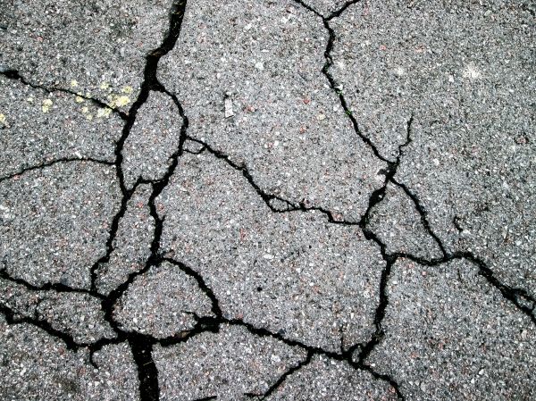 Driveway Crack Filling in Parrish