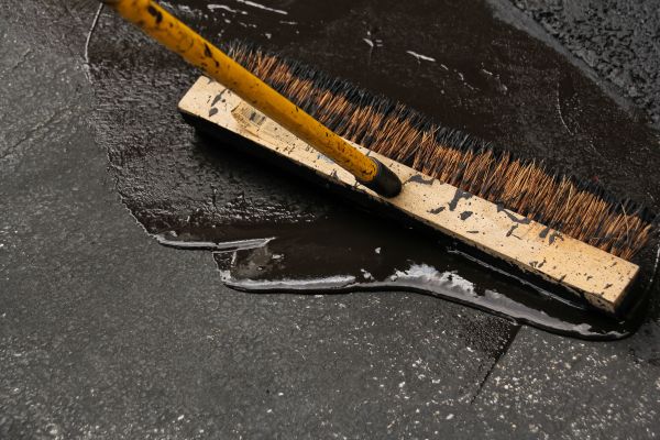 Commercial Asphalt Sealing in Parrish