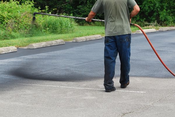 Lot Sealcoating in Parrish